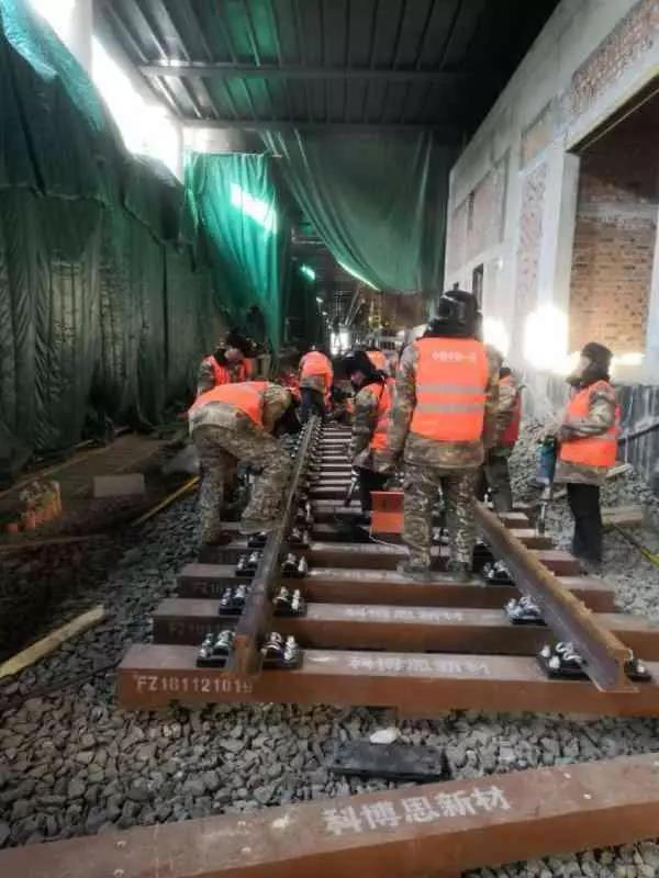 今日頭條、北京日報:13號線清河站撥線工程倒計時,京城地鐵首 次鋪上樹脂軌枕 今日頭條、北京日報:13號線清河站撥線工程倒計時,京城地鐵首 次鋪上樹脂軌枕